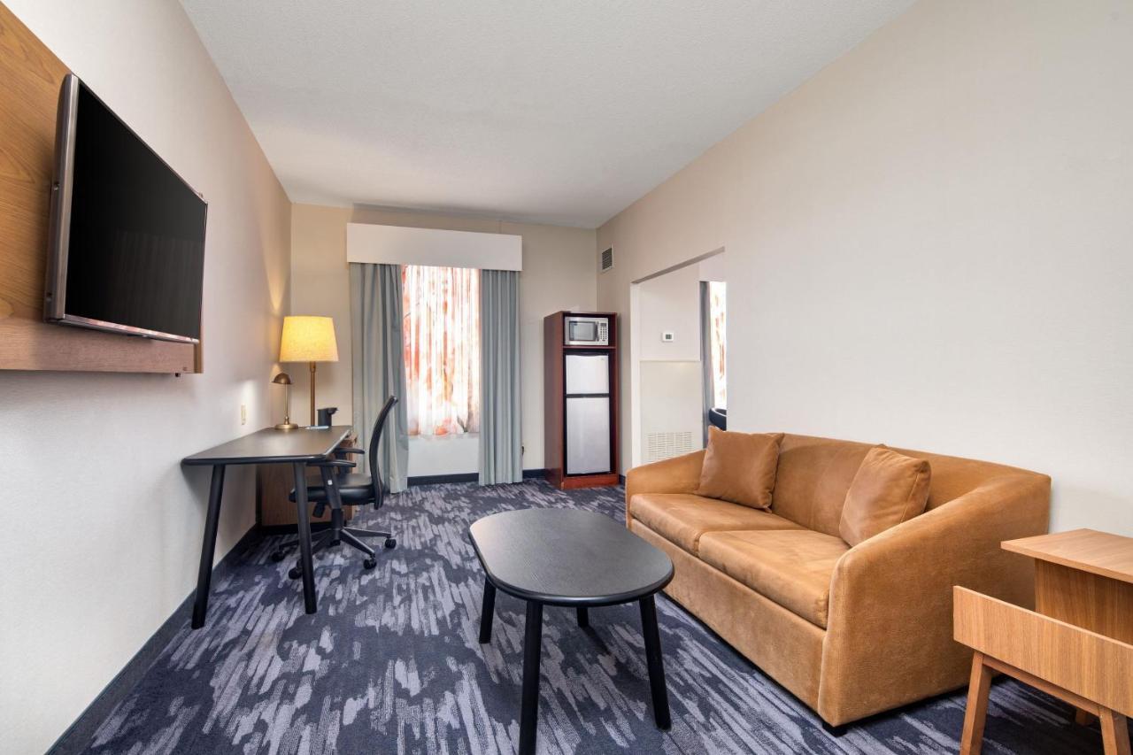 Fairfield Inn By Marriott Toronto Όκβιλ Εξωτερικό φωτογραφία